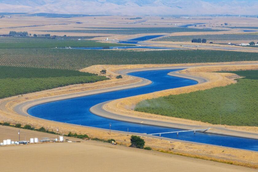 Los Banos, CA - September 25: the California Aqueduct near Hwy. 165 on Wednesday, Sept. 25, 2024 in Los Banos, CA. (Brian van der Brug / Los Angeles Times)