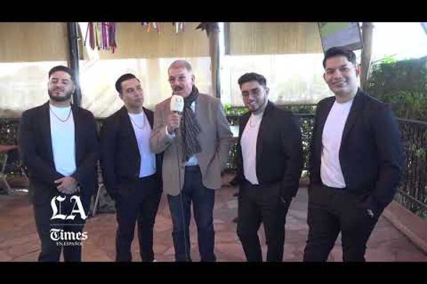 La Arrolladora Banda el Limón de Don René Camacho